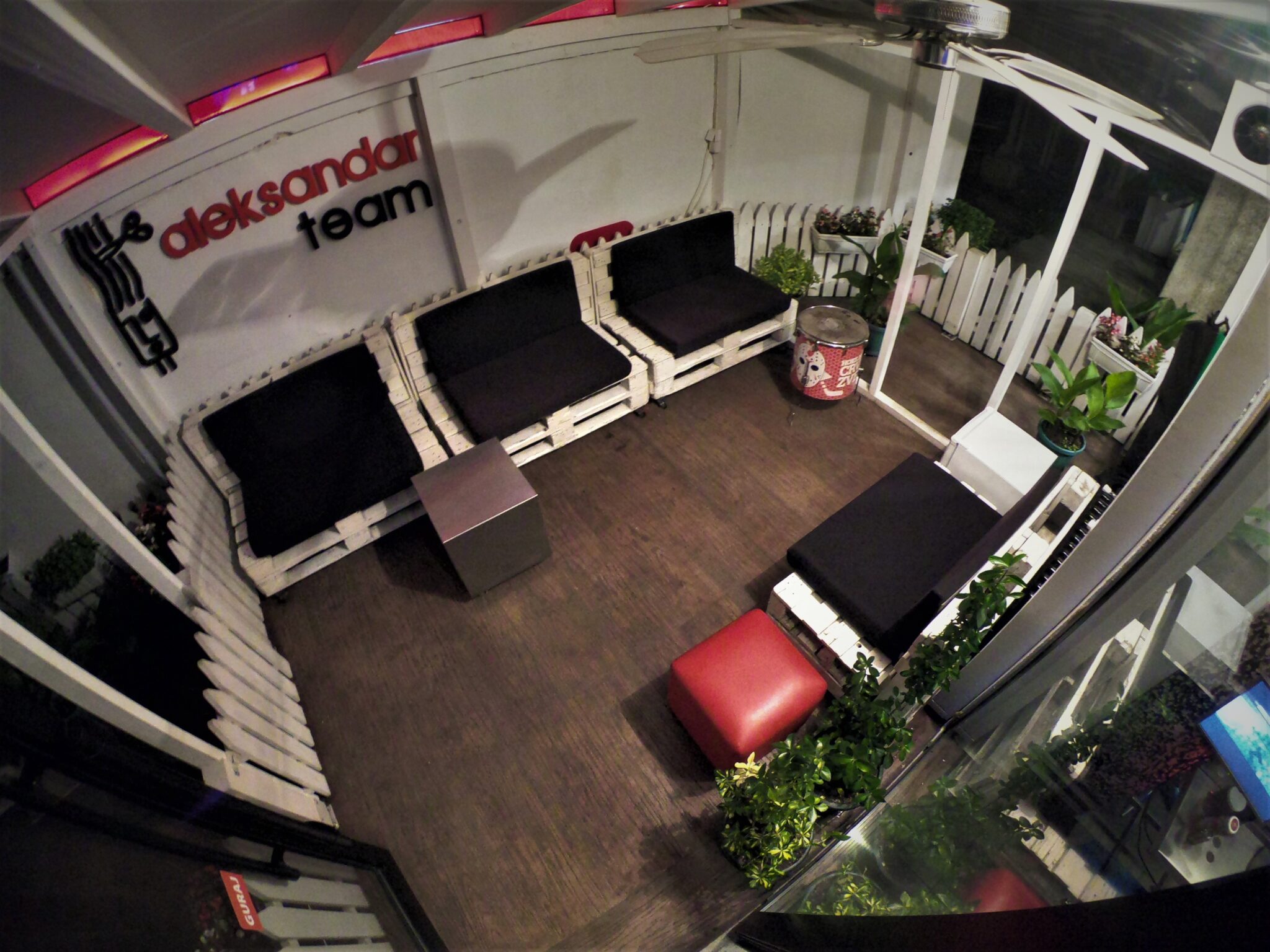 Salon-04